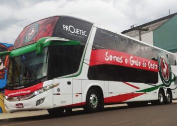 Com salários atrasados, Concórdia vende ônibus por R$ 800 mil
