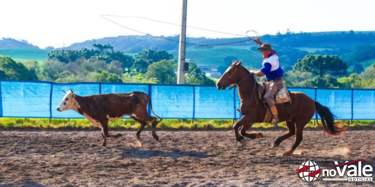 CTG Estância da Querência 40 anos de rodeios em Capinzal