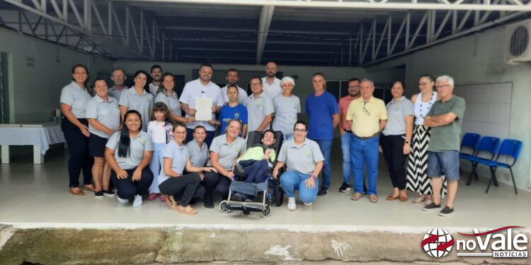 Deputado Lucas Neves destina R$ 100 mil para projeto da APAE de Capinzal