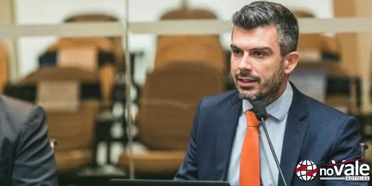Bruno Souza sai do partido Novo e projeta futuro político