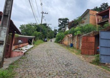 Assinada ordem de serviço autorizando a pavimentação em concreto armado em parte da Rua Máximo Toaldo