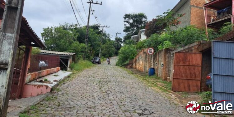 Assinada ordem de serviço autorizando a pavimentação em concreto armado em parte da Rua Máximo Toaldo