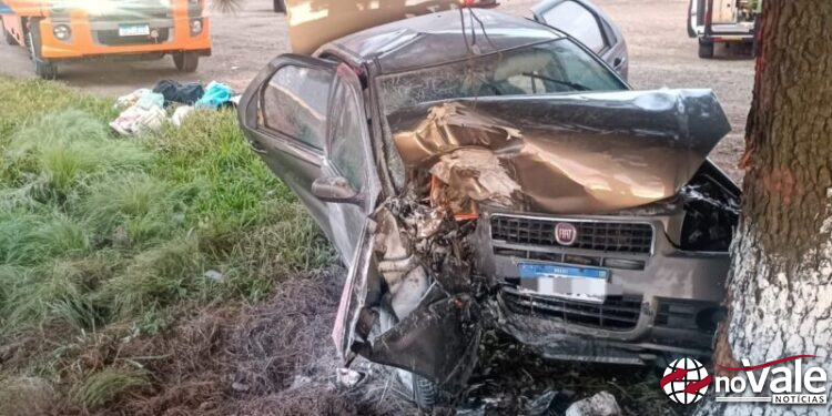 Três pessoas ficam feridas em saída de pista em Água Doce