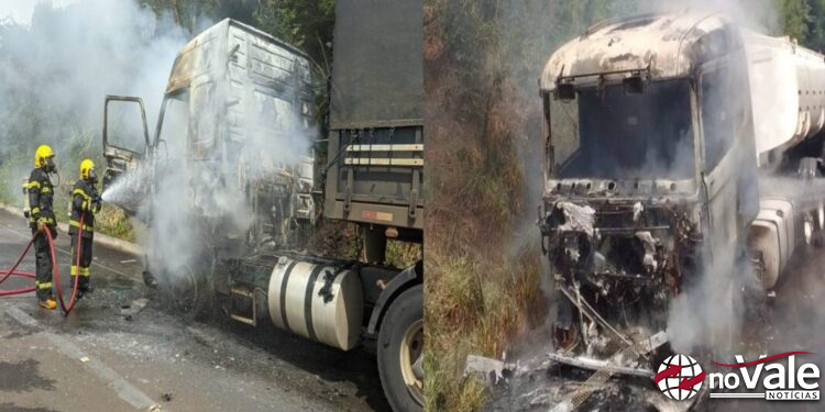 Carretas pegam fogo em rodovias do Oeste de SC