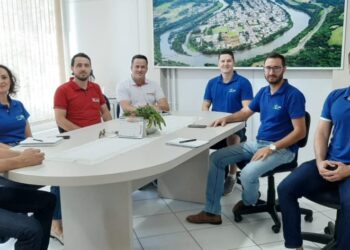 Prefeito em exercício Rene Modena recepciona diretoria da CDL Capinzal, Ouro e Lacerdópolis