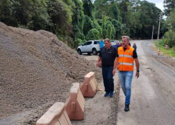 Secretário de Estado da infraestrutura visita obras na SC – 150/390 entre Capinzal e Piratuba