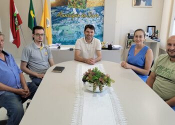 Prefeitura de Ouro se junta ao Lions Clube para celebrar o Dia Mundial da Água