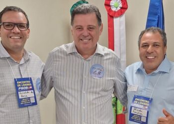 Representante do PSDB Capinzal participa de encontro de líderes do partido em Florianópolis