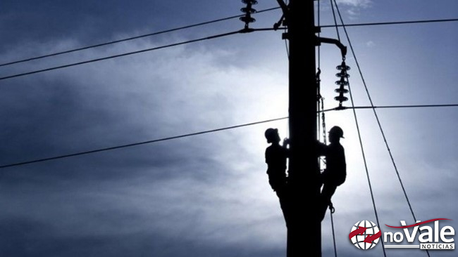 Região da Celesc fica com mais de 18 mil unidades sem energia elétrica devido ao temporal