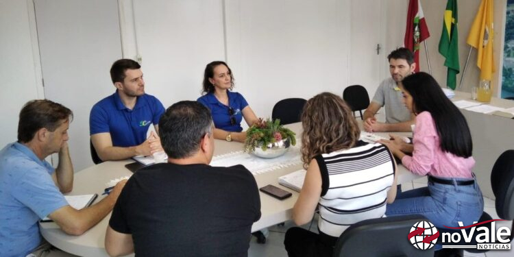 Prefeitura de Ouro e CDL iniciam as tratativas para o Natal da Magia 2024