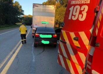 Condutora fica ferida após colisão nas proximidades de Brunópolis