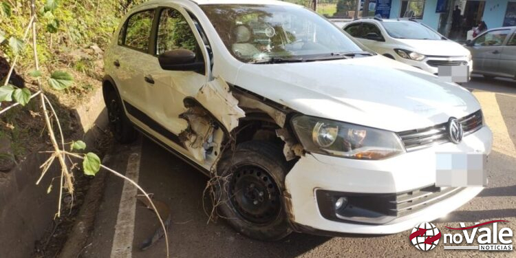 Condutor sofre mal súbito e sai da pista no Acesso Cidade Alta em Capinzal