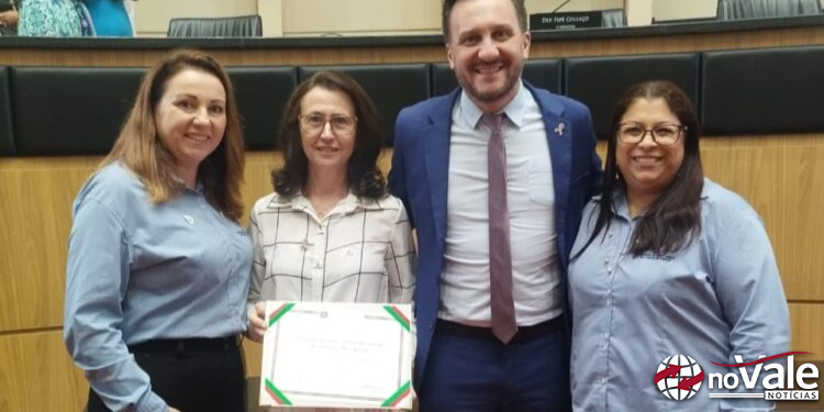 AMA Capinzal recebe homenagem da Assembleia Legislativa de SC
