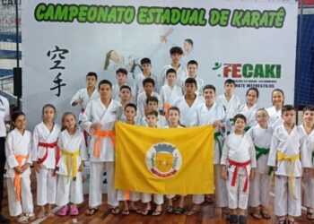 Delegação ourense conquista o quarto lugar na abertura do Estadual de Karatê