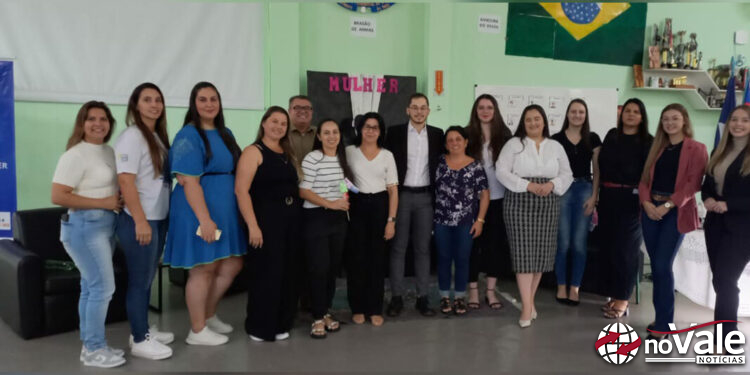 Projeto Educacional “Altas Horas” promove debate sobre violência contra a mulher em Lacerdópolis