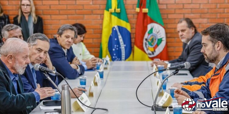 Governo federal anuncia Pix de R$ 5,1 mil para famílias do RS