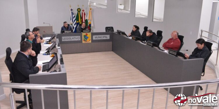 Vereadores aprovam moção de apelo para destinar recursos às vítimas de enchentes no RS