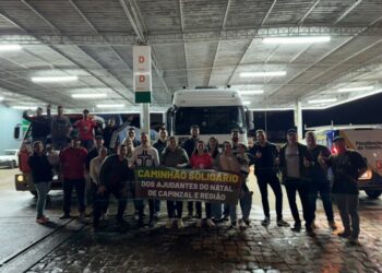 Três caminhões e um bi-trem partem de Capinzal com donativos aos afetados no RS