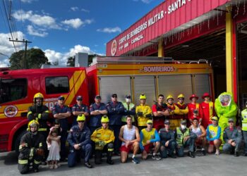 Corpo de Bombeiros de Capinzal realiza com sucesso desfile e corrida em alusão aos 25 anos de fundação