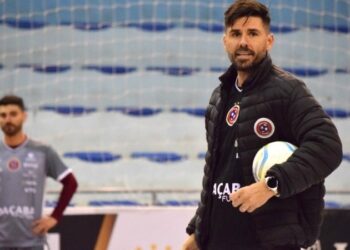 José Henrique Pereira é efetivado técnico do Joaçaba Futsal