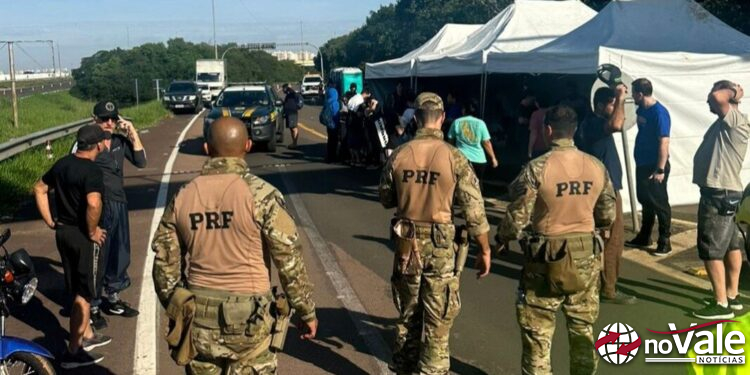 Policiais rodoviários federais de Santa Catarina fazem cerca de 100 resgates no Rio Grande do Sul