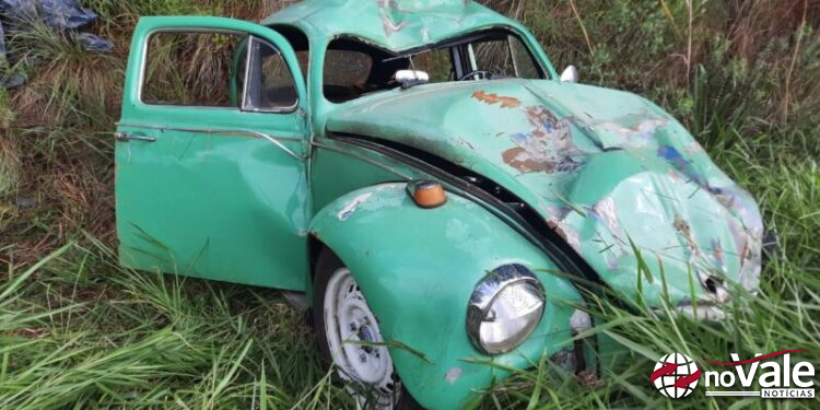 Saída de pista na SC-467 deixa condutor ferido