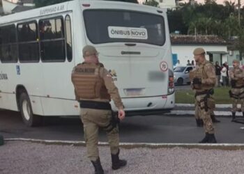 Menino de 11 anos morre atropelado por ônibus do transporte coletivo em SC