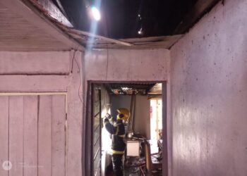 Incêndio em residência é controlado por bombeiros em Campos Novos