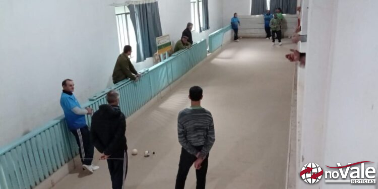 Campeonato Municipal de Bocha de Ouro iniciou no sábado (25) com três jogos