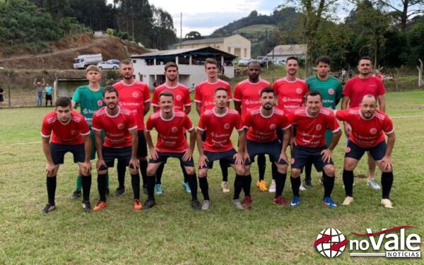 Pinheiro Alto sediou rodada do Municipal de Futebol Suíço de Ouro