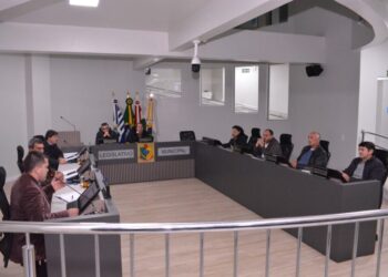 Vereadores de Capinzal aprovam requerimento que pede estudo de viabilidade para estacionamento aos trabalhadores do comércio e funcionalismo público