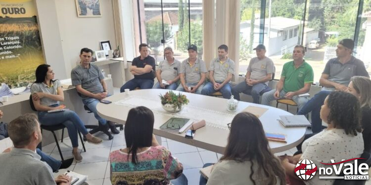 Comissão Organizadora da 39ª Festa do Colono de Ouro realiza a terceira reunião preparatória