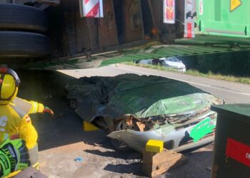 Grave acidente na BR-470 deixa dois mortos e três feridos