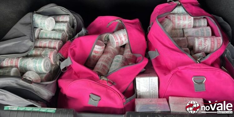 Cigarros eletrônicos contrabandeados são apreendidos na BR-153, em Água Doce