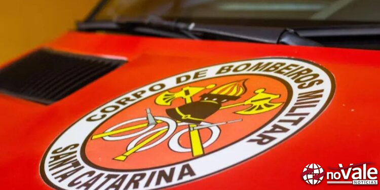 Homem supostamente embriagado é socorrido pelos bombeiros com hemorragia no crânio