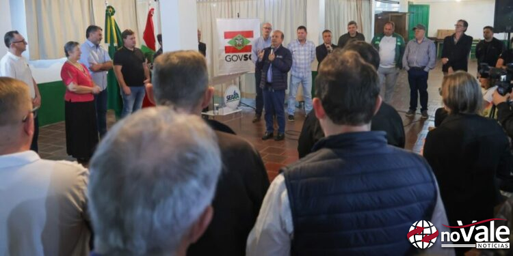 Governador Jorginho Mello inaugura estrada que liga a SC-283 em Seara até Canhada Grande em Arabutã