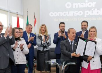 Governo do Estado e secretaria da Educação lançam edital do maior concurso público da história de Santa Catarina