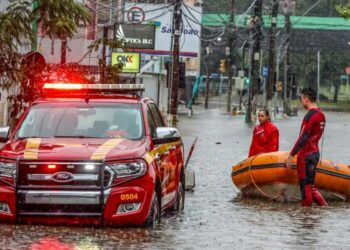 Número de mortes em desastre climático no RS sobe para 171