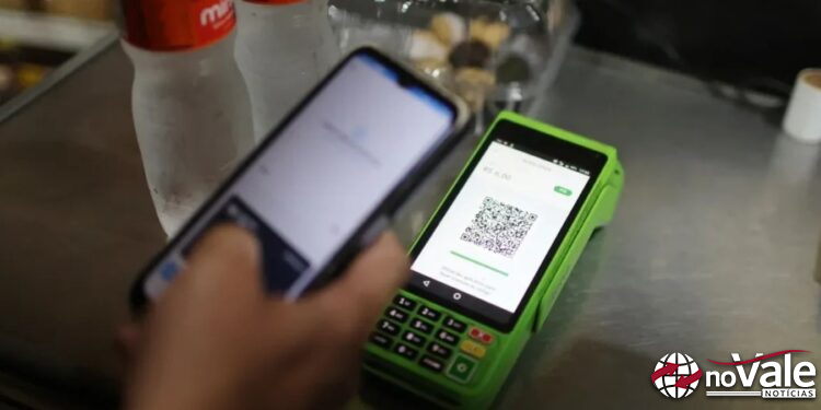 Pesquisa aponta que 7 em cada 10 transações bancárias são via celular