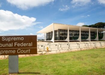 Julgamento sobre porte de maconha para uso pessoal é retomado no STF