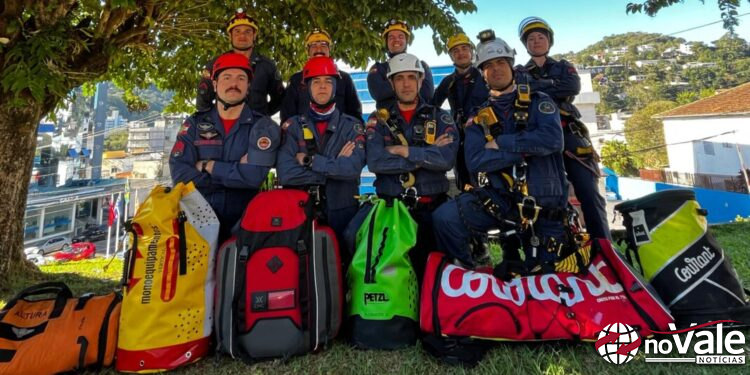 Bombeiros de Santa Catarina seguem viagem para São Paulo para o Rope Days, maior evento de salvamento em altura da América Latina