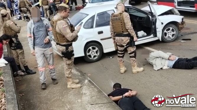 Perseguição policial a veículo furtado termina em acidente em Joaçaba