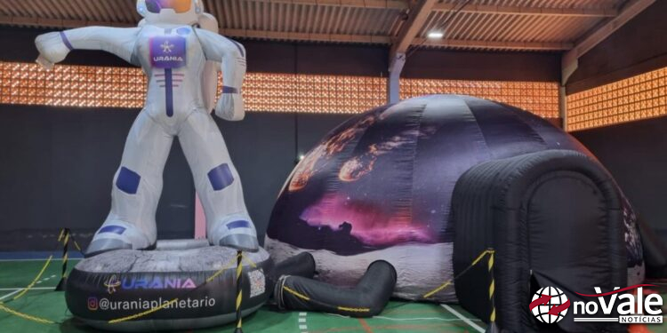 Alunos da Rede Municipal de Ensino de Zortéa exploram o universo com a Urania Planetário Móvel