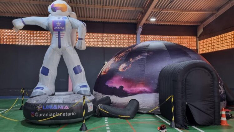 Alunos da Rede Municipal de Ensino de Zortéa exploram o universo com a Urania Planetário Móvel