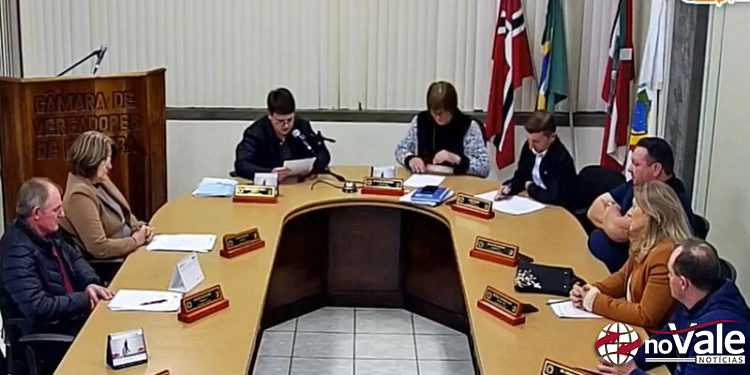 Vereadores de Peritiba aprovam aumento salarial de mais de 45%