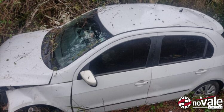 Saída de pista deixa condutor ferido na SC-135