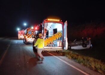 Jovem fica ferido após capotamento nas SC-350