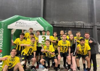 Futsal de Ouro conquista medalha de bronze na OLESC em Fraiburgo