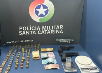Operações da Polícia Militar resultam em três prisões por tráfico de drogas em Caçador