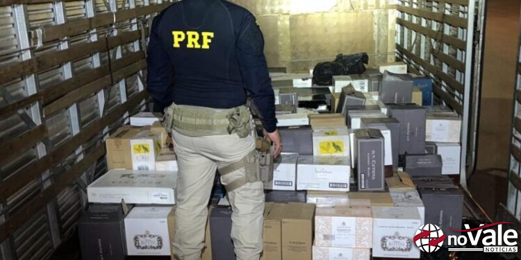 PRF localiza quase 2 mil garrafas de vinhos argentinos importados ilegalmente na BR-282